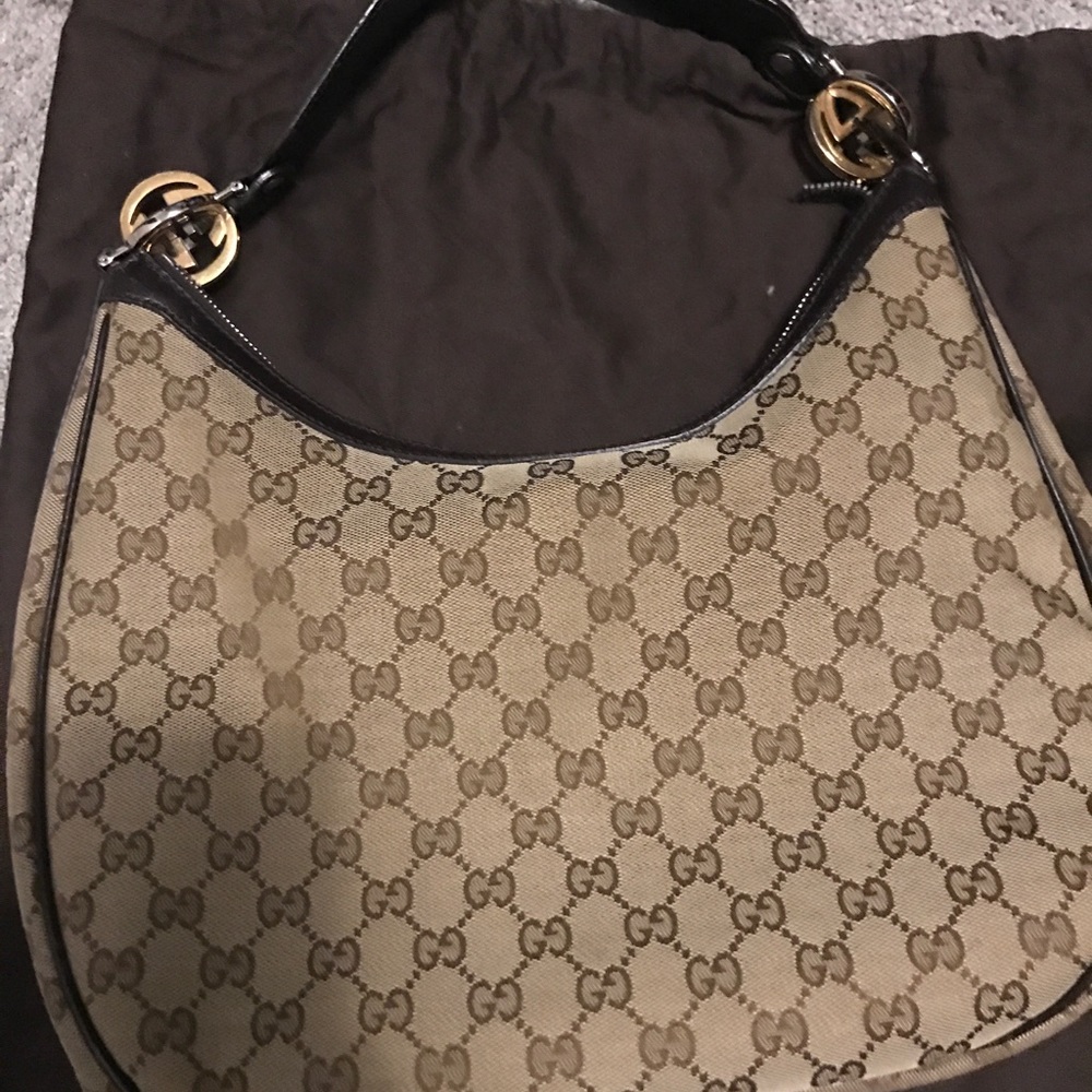 Gucci Shoulder Bag